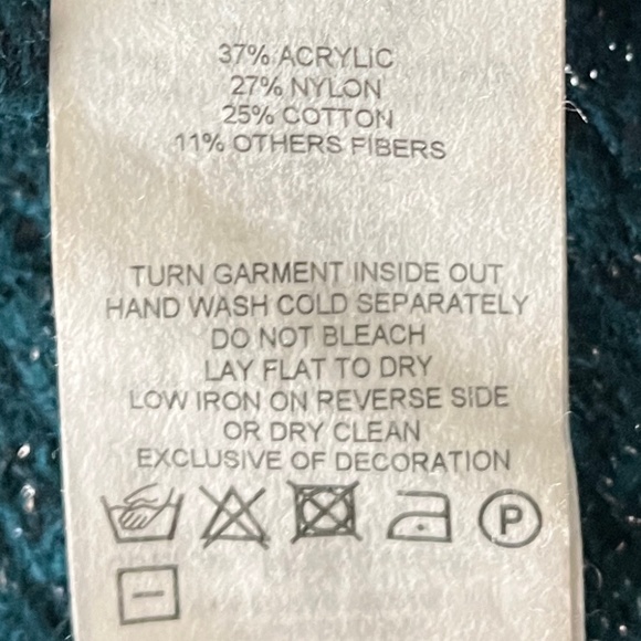 Vintage Armani Exchange Sweater - Green. Size XS-S - Picture 12 of 14